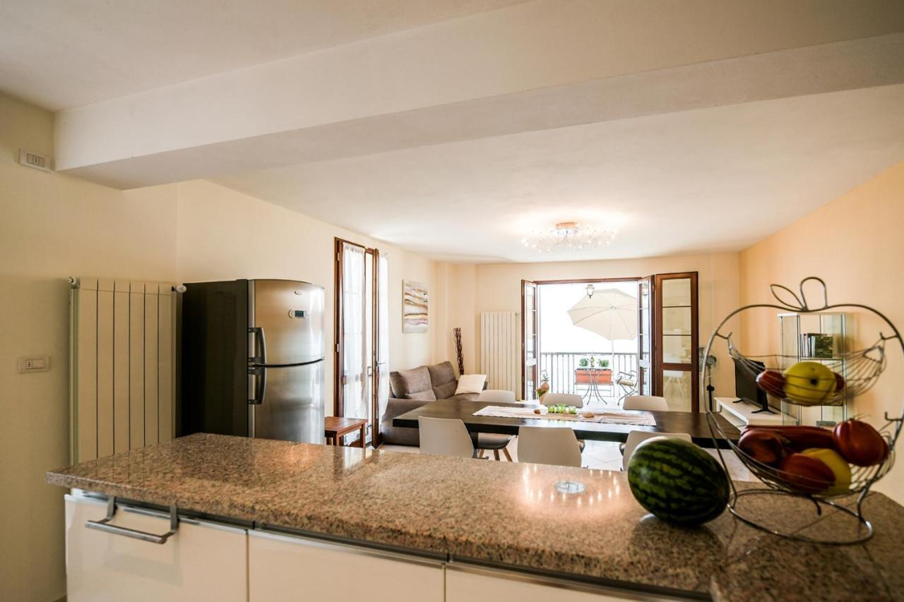 Giulia Apartment Вербания Екстериор снимка