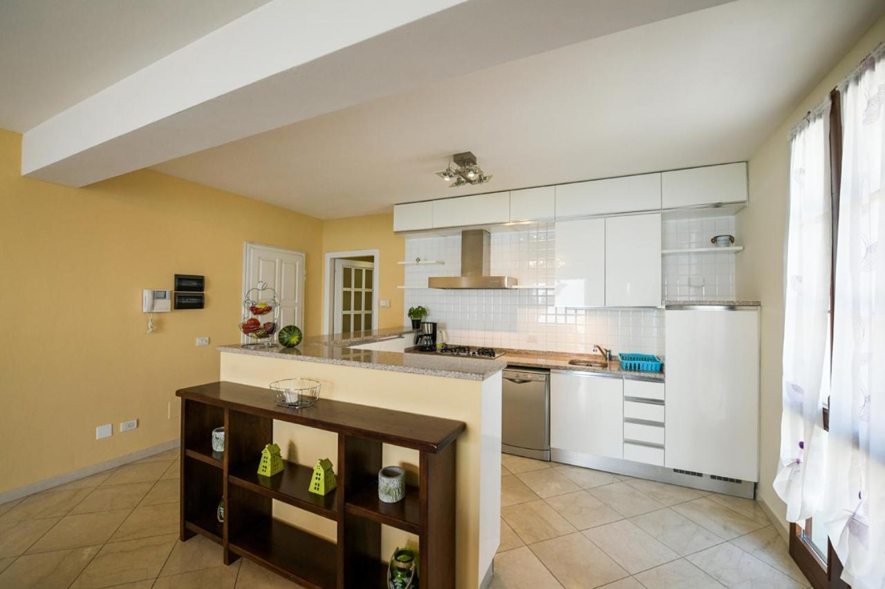 Giulia Apartment Вербания Екстериор снимка
