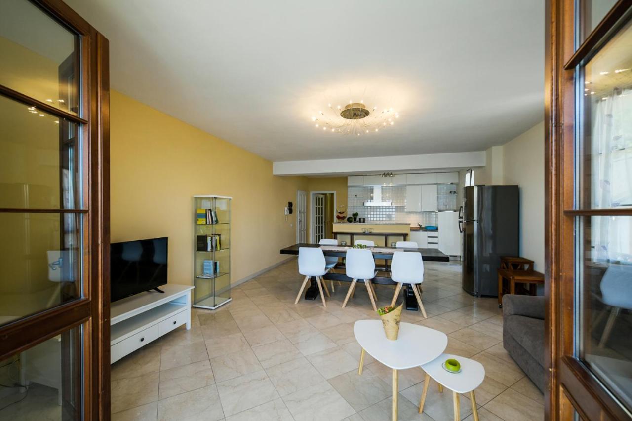 Giulia Apartment Вербания Екстериор снимка