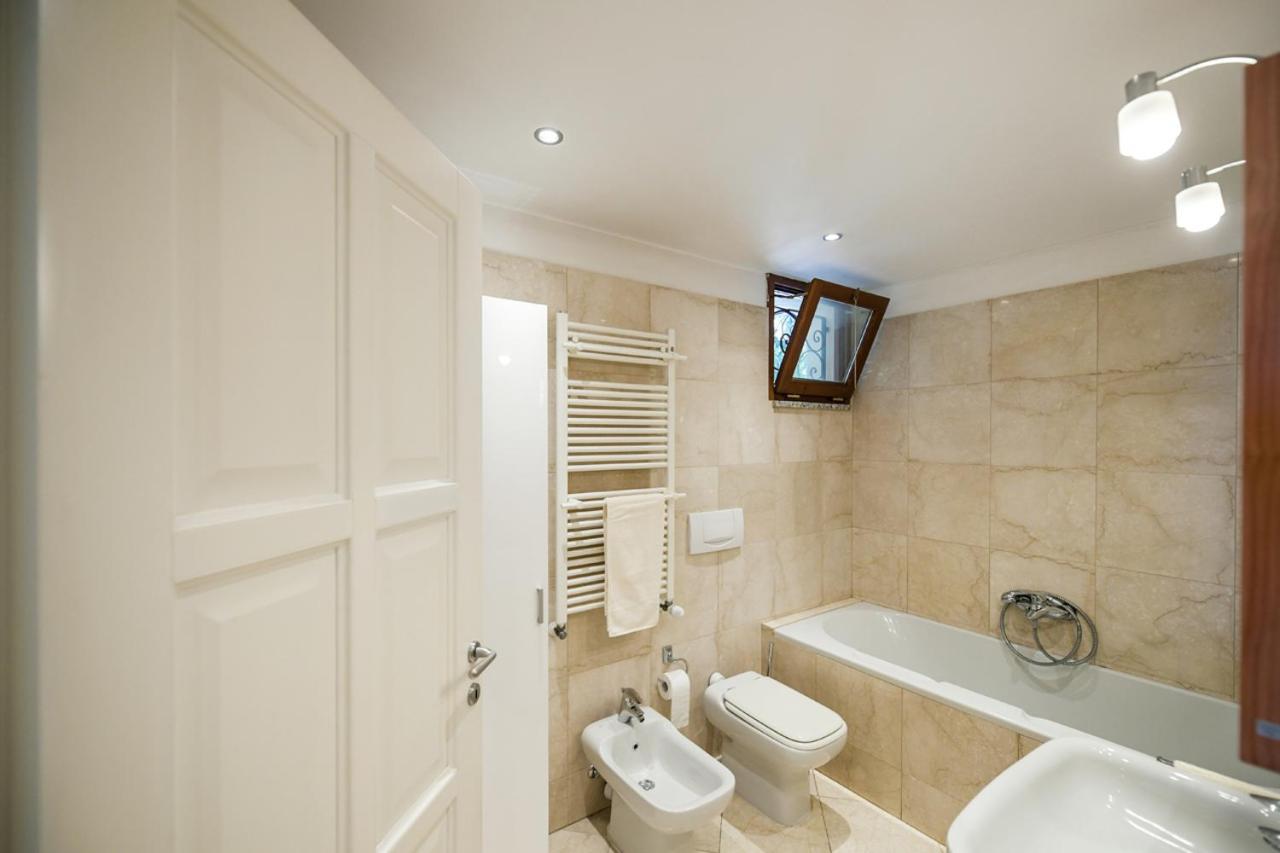 Giulia Apartment Вербания Екстериор снимка